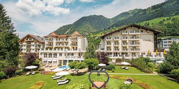 Das Verwöhnhotel in ganzer Pracht im Sommer